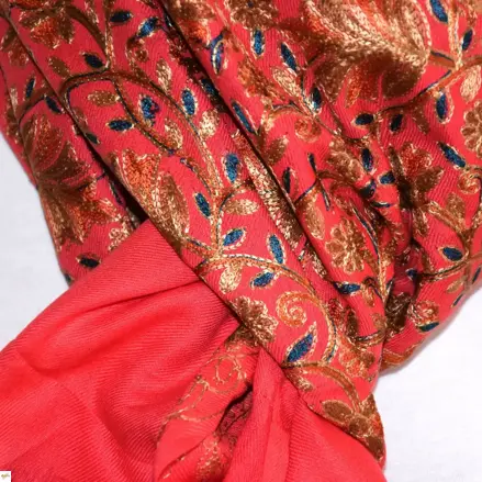 Šála exclusive vyšívaná 12 