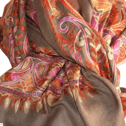 Šála exclusive vyšívaná 38