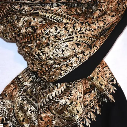 Šála exclusive vyšívaná 8