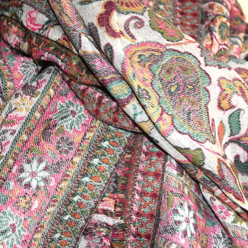 Kani šála Handmade 17