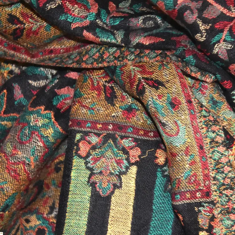 Kani šála Handmade 21