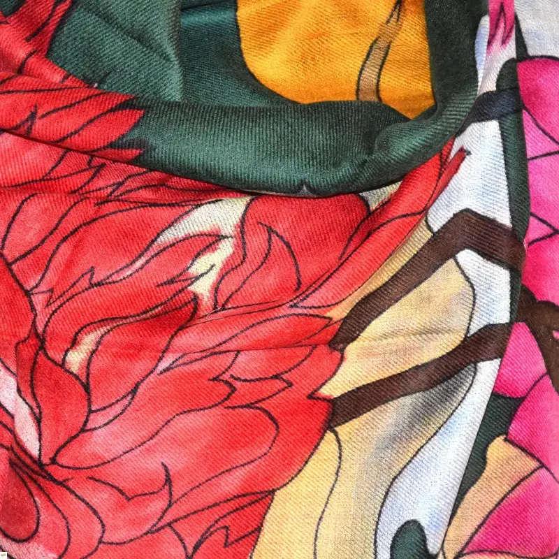 Šála malovaná 124