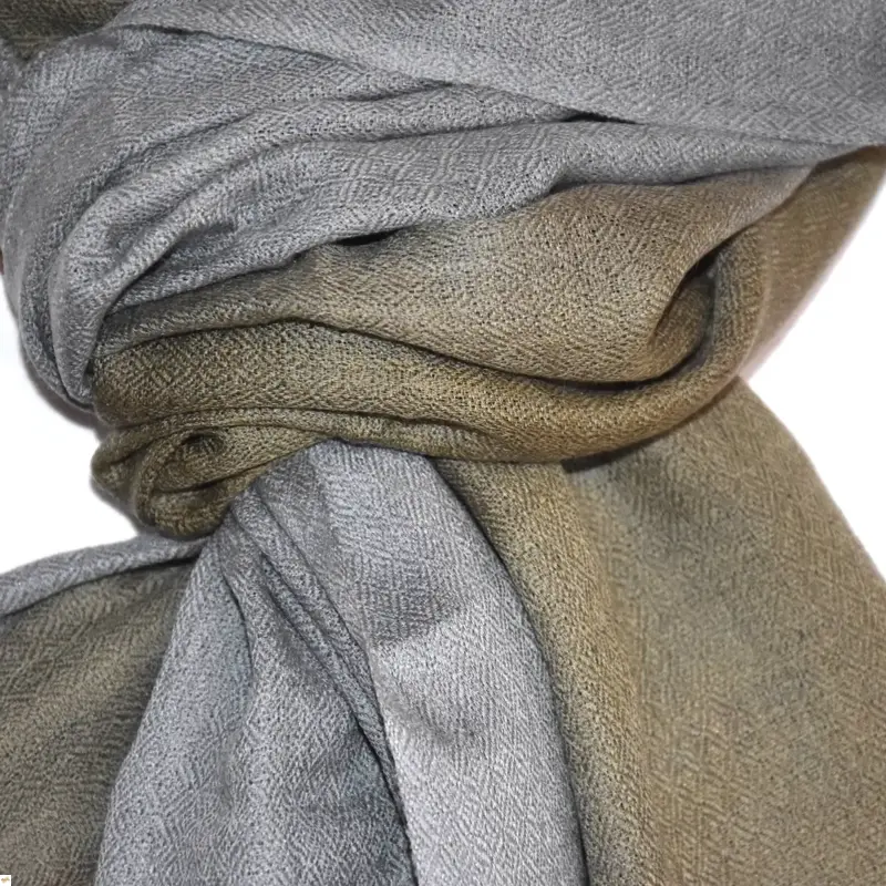 Šála vícebarevná 66