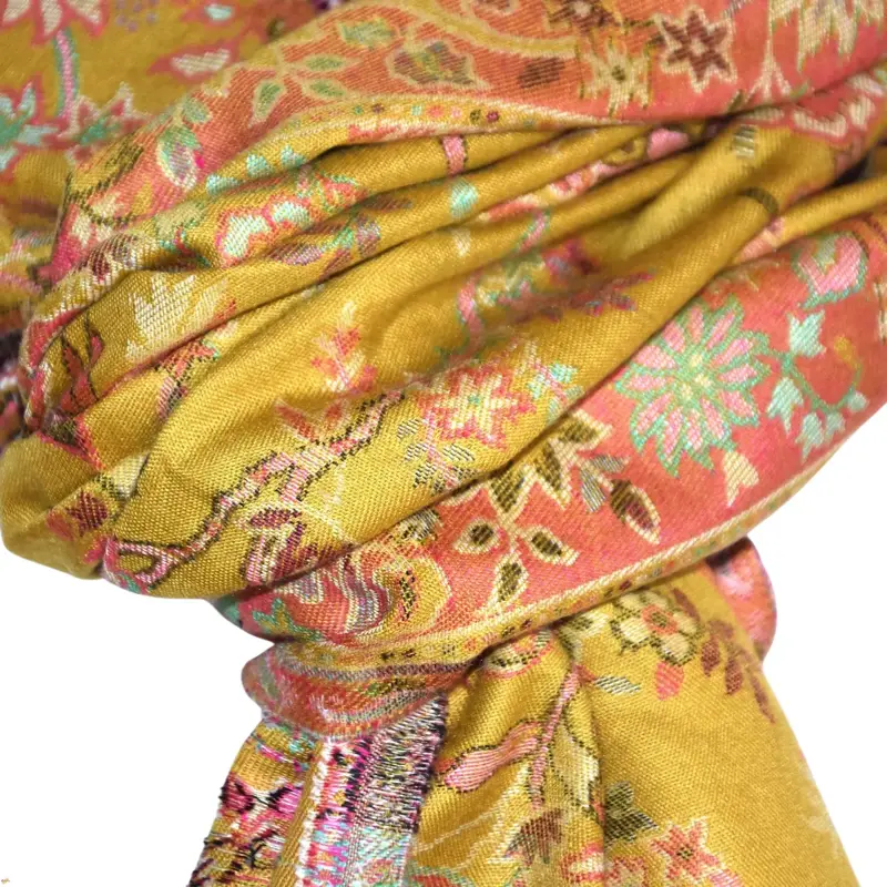 Kani šála Handmade 40