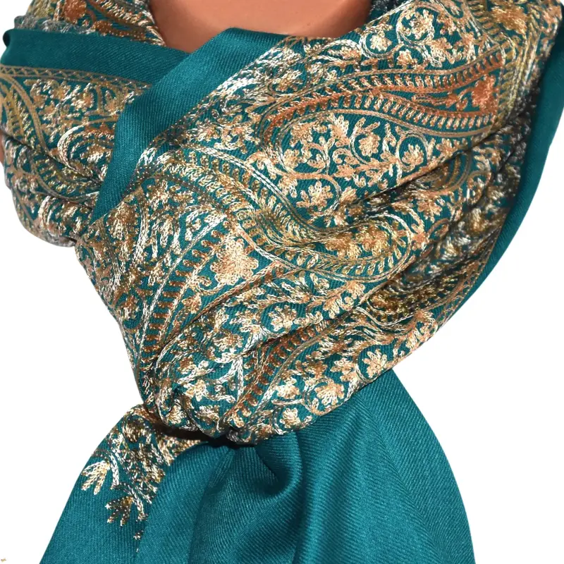 Šála exclusive vyšívaná 27